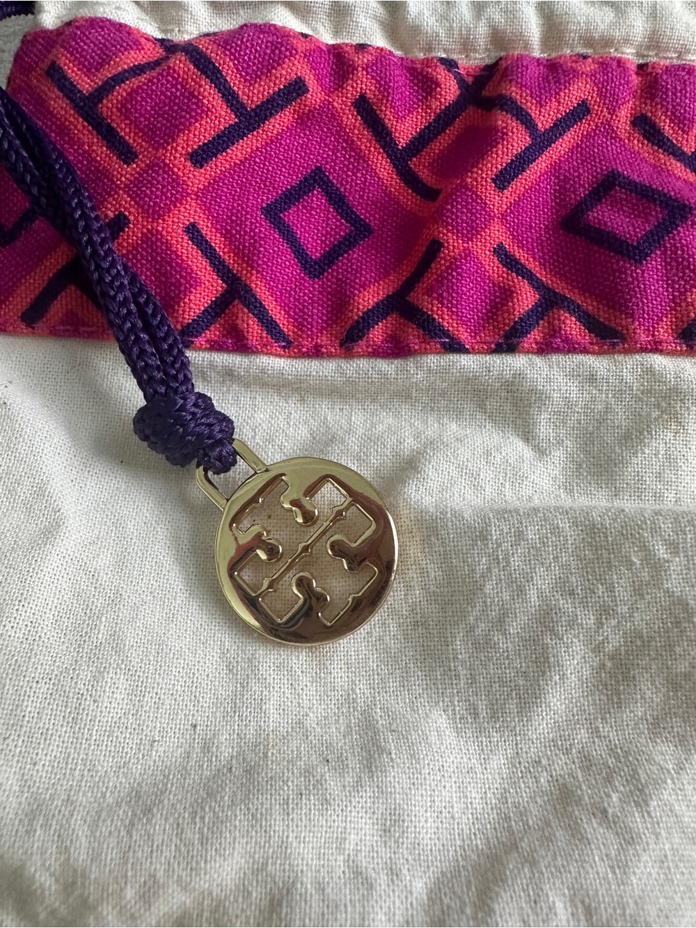 Tory Burch Large Drawstring Dust Bag - Picture 2 of 4